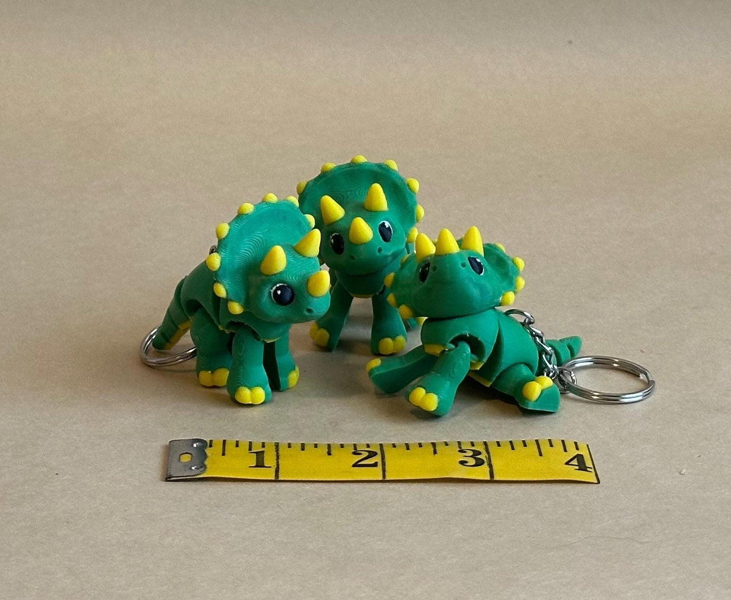Tipsy Triceratops - Articulated Flexi moving keychain
