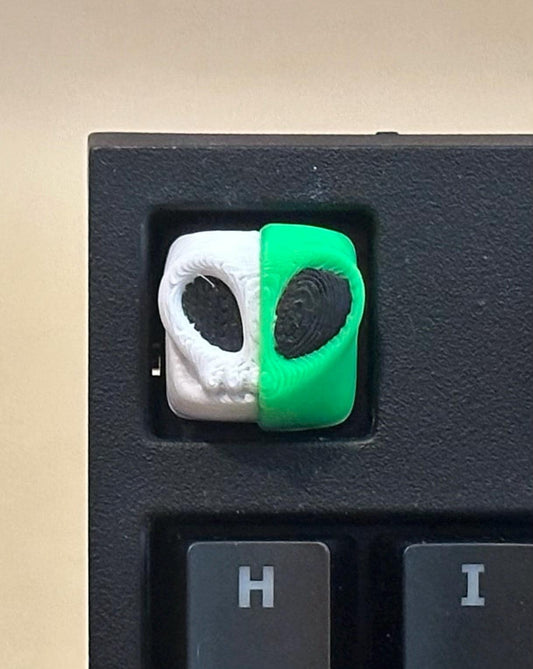 Alien Head Exposed - Artisan Mechanical Keyboard Keycap - Cherry MX Switch