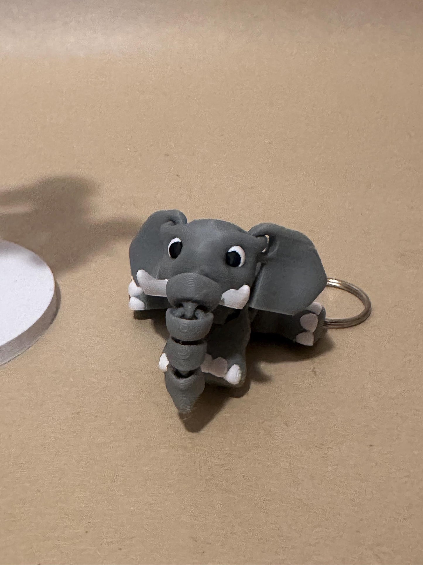 Elephant - Grey - Articulated Flexi moving keychain