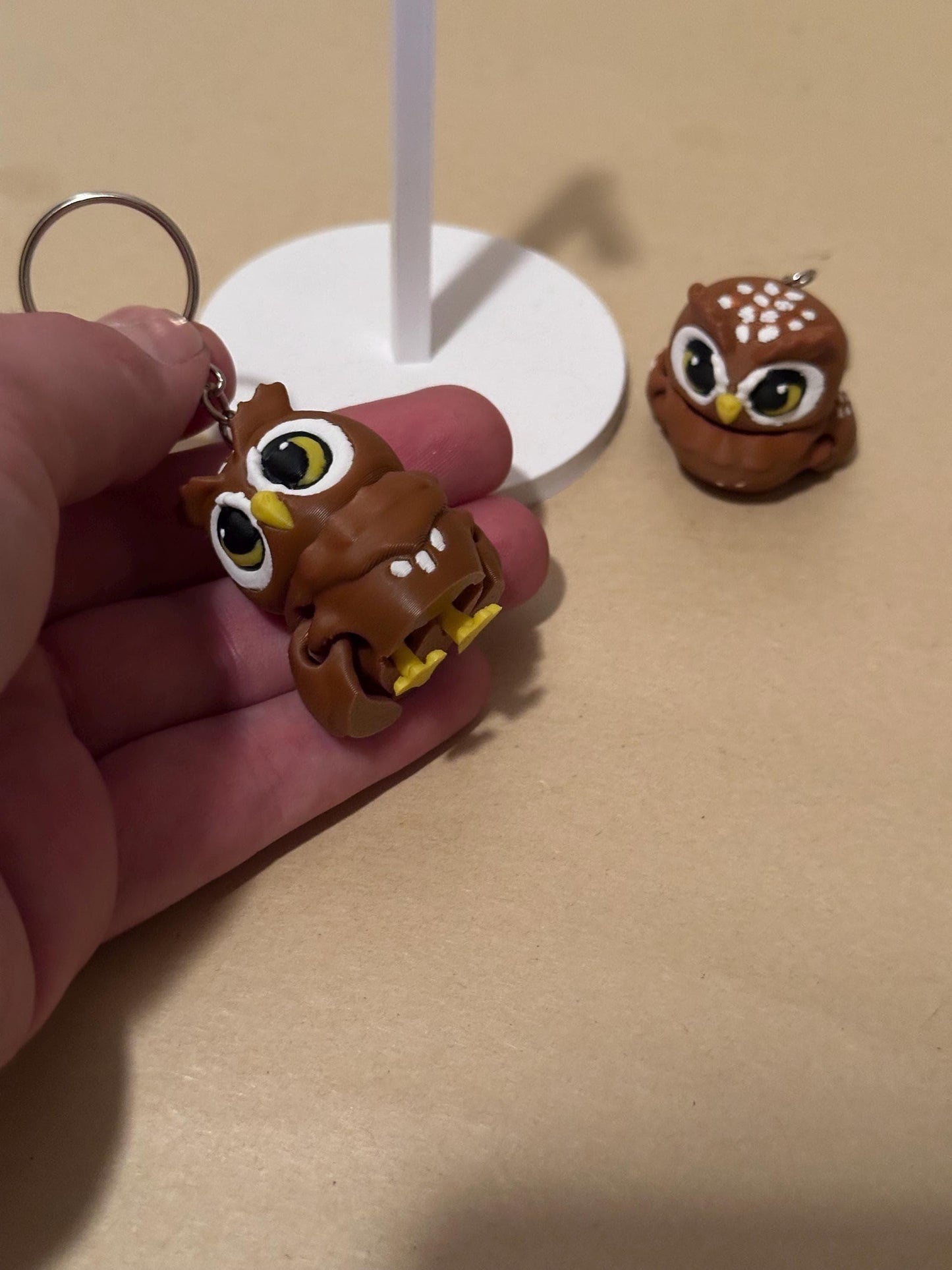 Owl - Brown - Articulated Flexi moving keychain