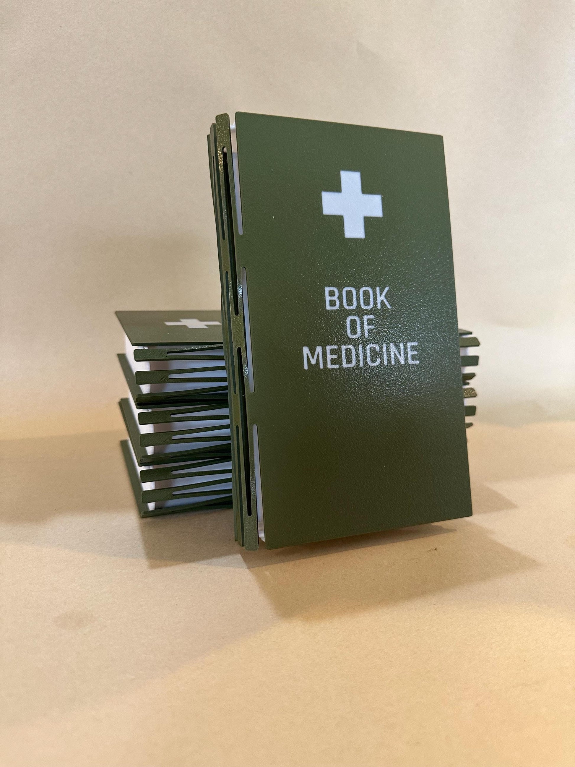 Book of Medicine - Travel Pill & Medicine + Epi pen container